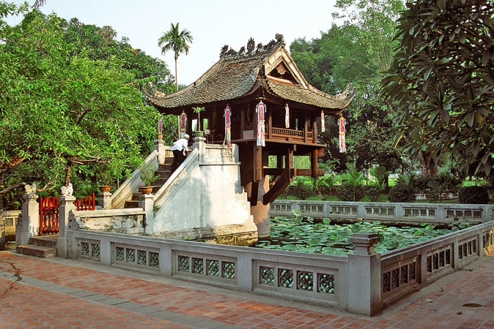 One-Pillar-Pagoda